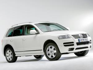 Volkswagen Touareg in Candy White 2006 года